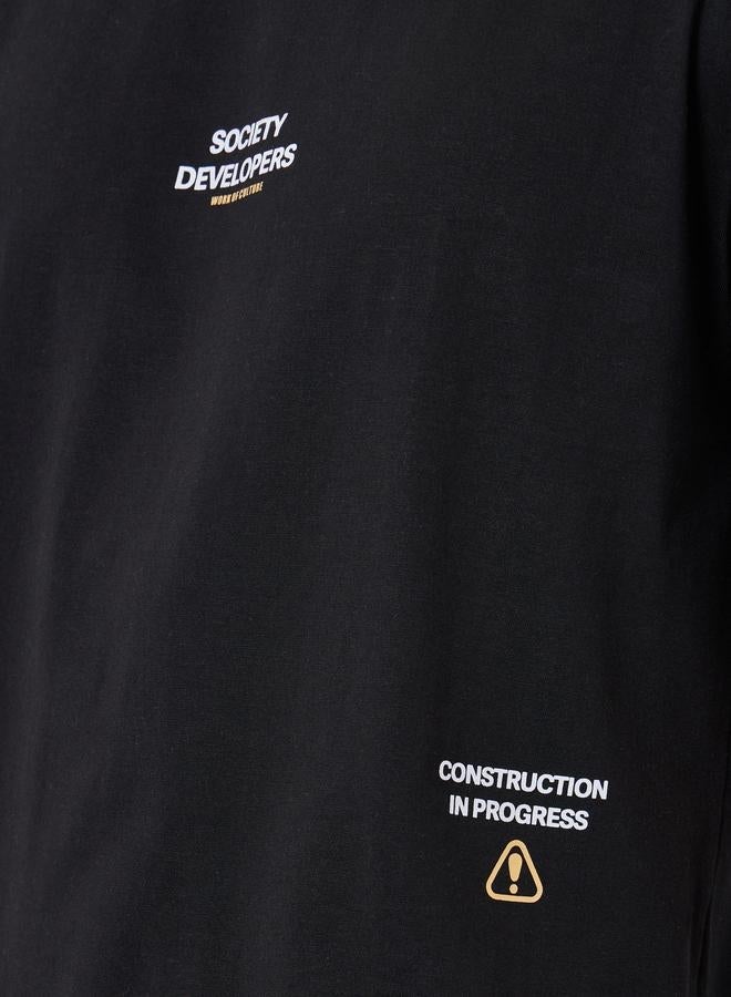 Styli Men Black Slogan Print Oversized T-Shirt - Image 5